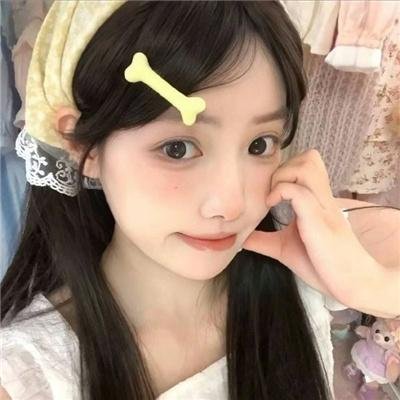 六岁皇子被偷听心声父皇你别退位